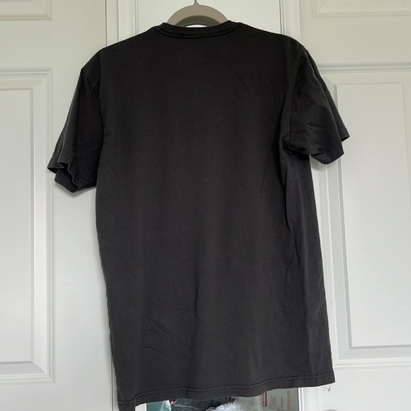 Men’s Jurassic World size medium t shirt - Picture 4 of 4